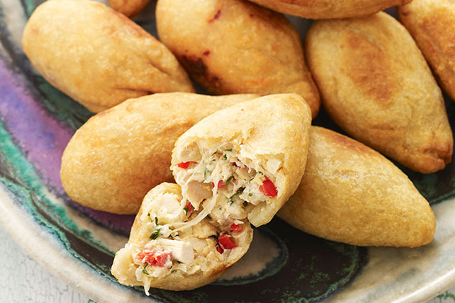 Croquetas de pollo con relleno de queso crema