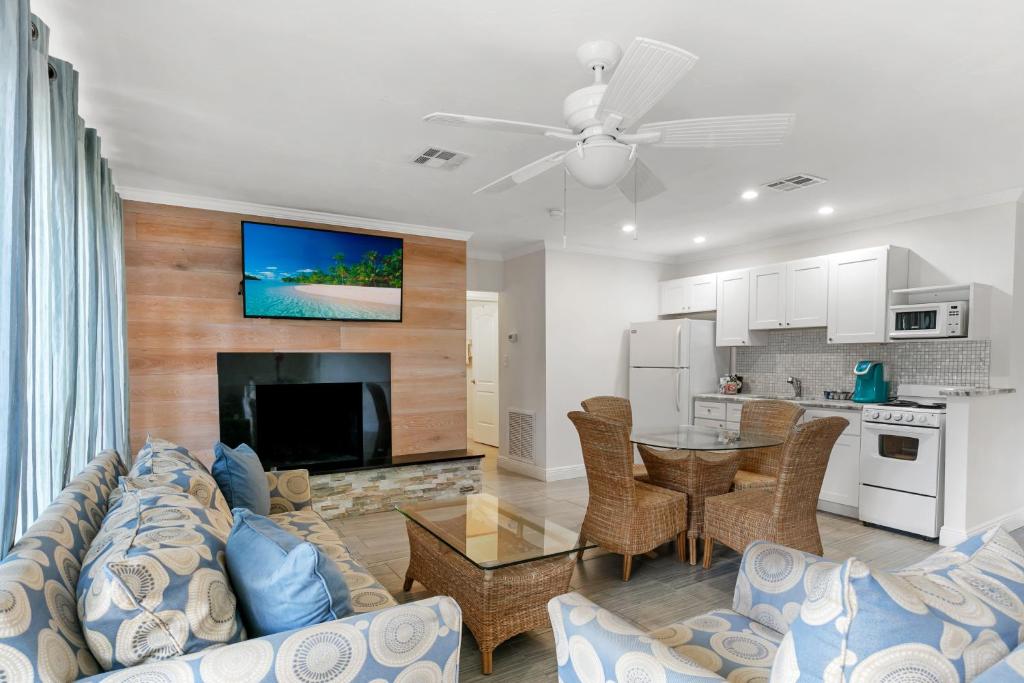 Beachside Villas