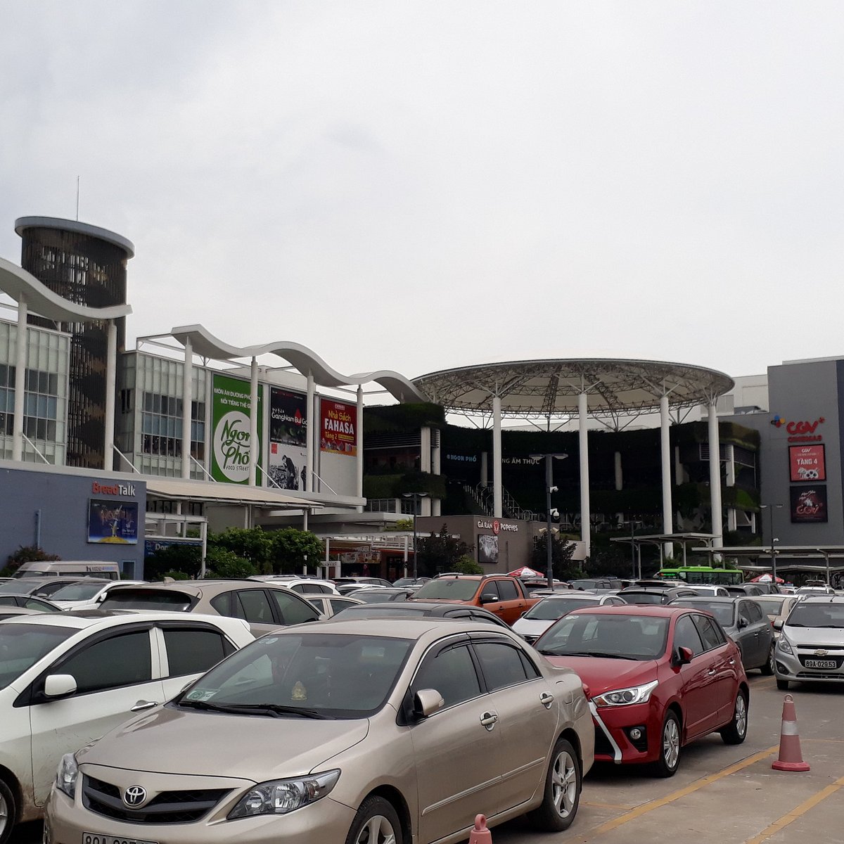 AEON Mall Long Bien Parking