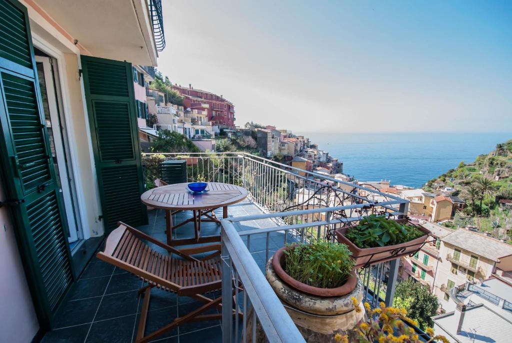 Seaview Apartments