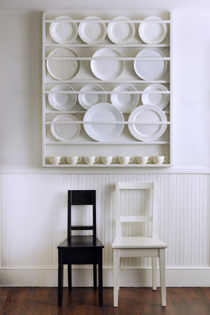 Art Deco Kitchen with Glass Plate Rack