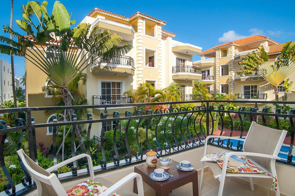Charming Beachside Apartment