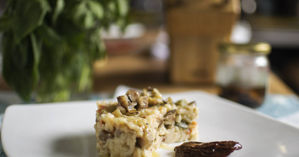Risotto de berenjena y tomate seco