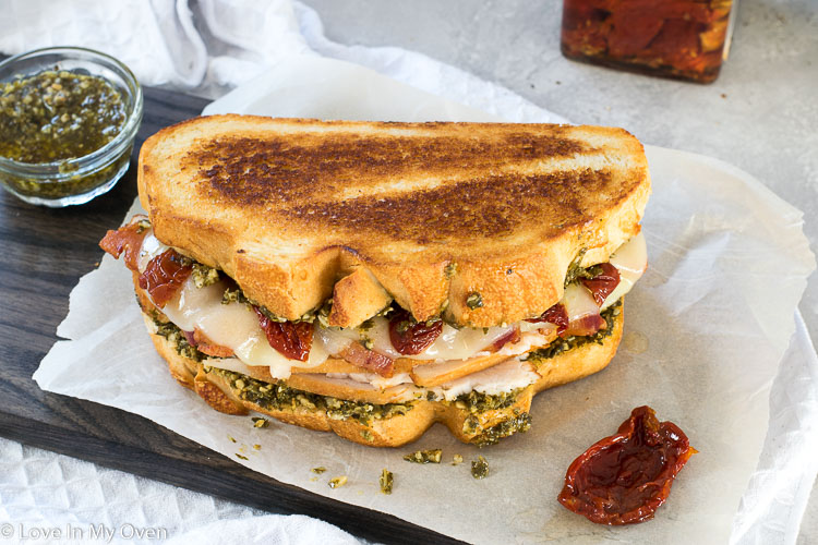 Sandwich con Pesto Genovese