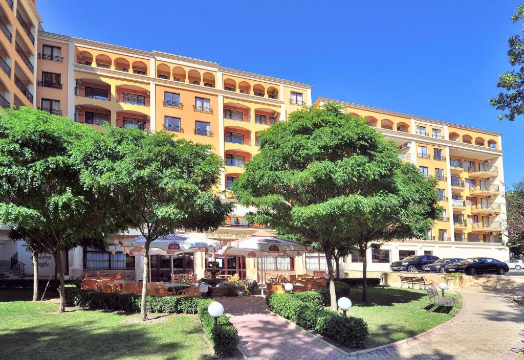 Sustainable Sands Lodge