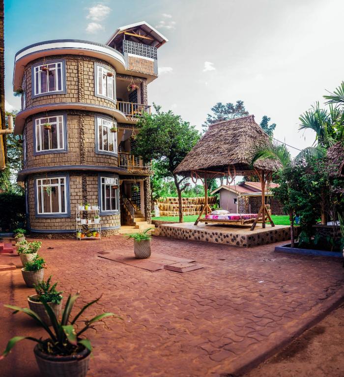 Scenic Lodge