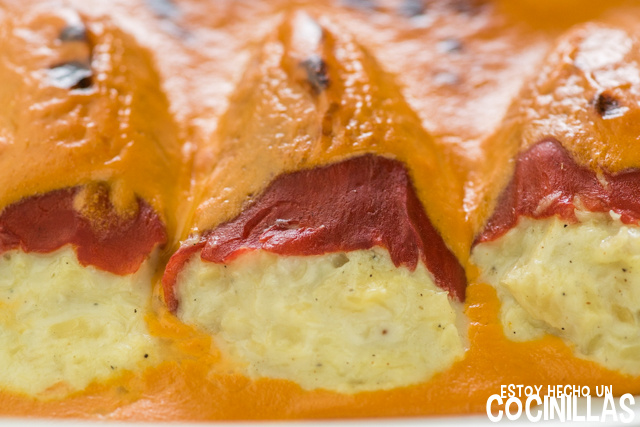 Pimientos de piquillo rellenos de bacalao gratinados