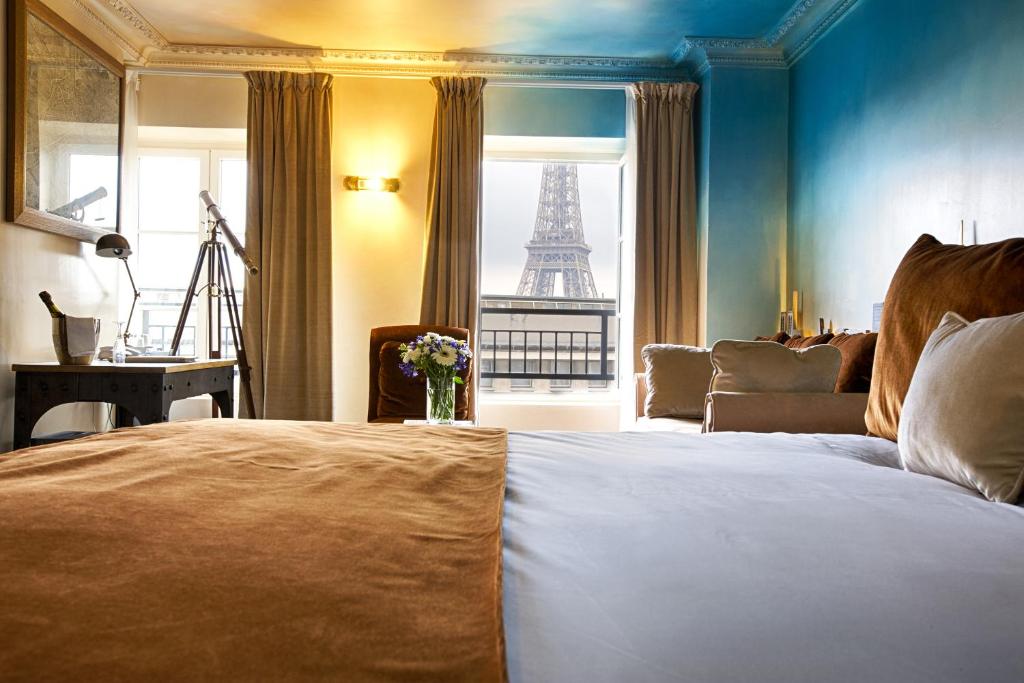 7. Hotel Eiffel Trocadéro