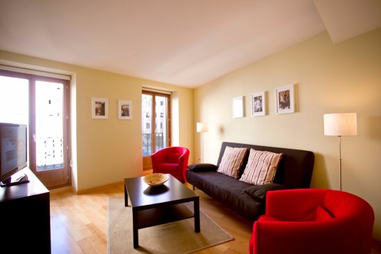 Spacious Apartment in Chamberí