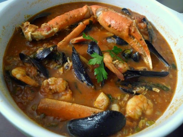 Cioppino de mariscos por GialloZafferano