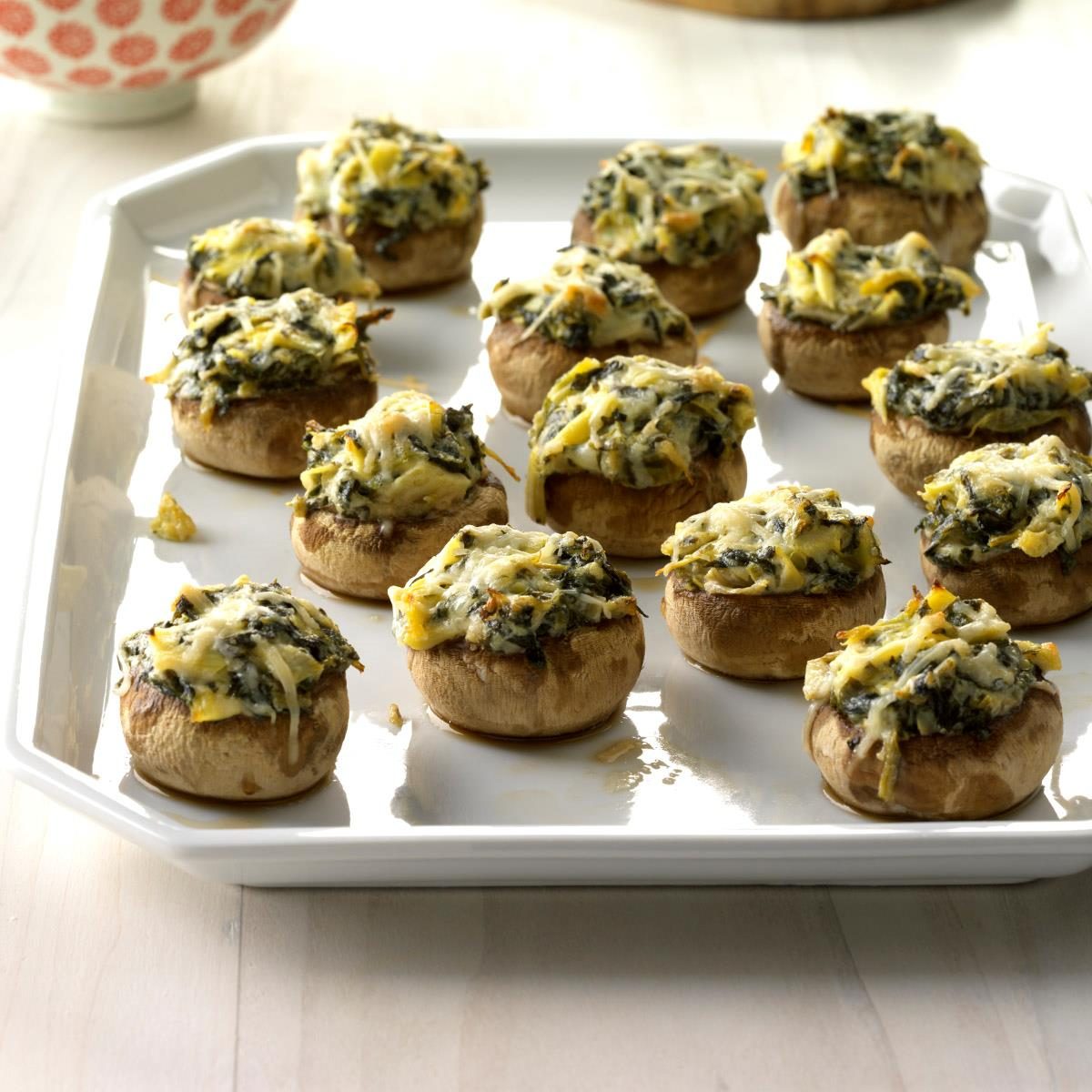 Creamy Spinach and Artichoke Stuffed Mushrooms