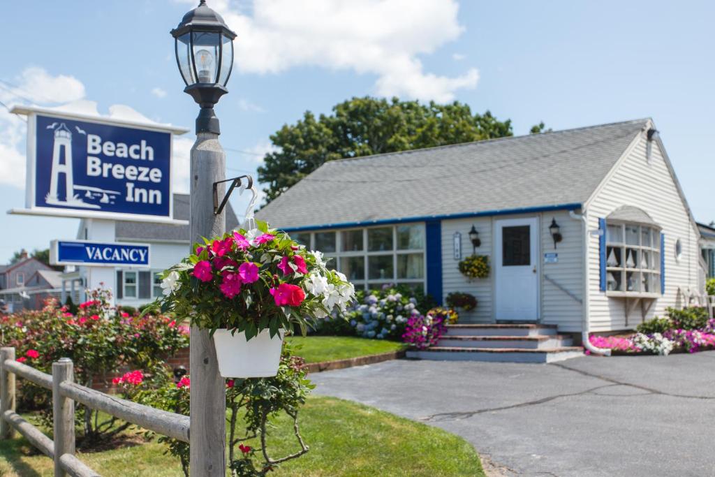 Beach Breeze Motel