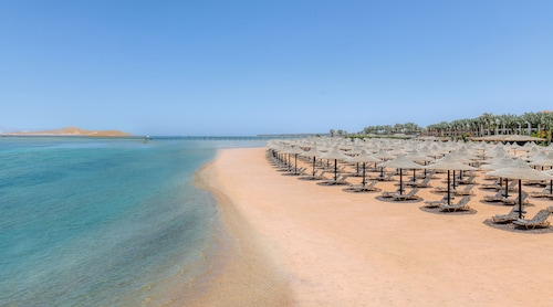 Hotel Jaz Mirabel Beach Resort