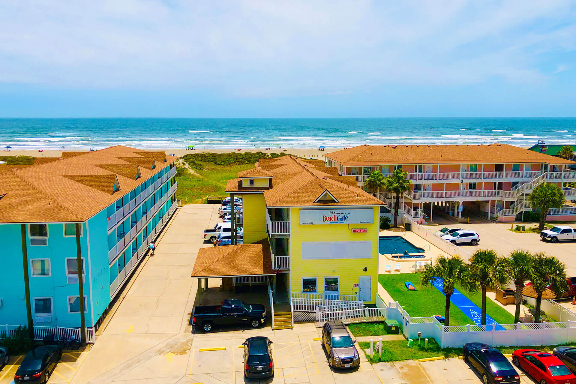 Beachgate CondoSuites & Motel