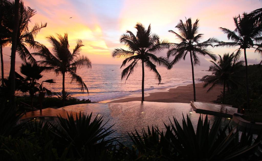 Beachfront Retreat Rava