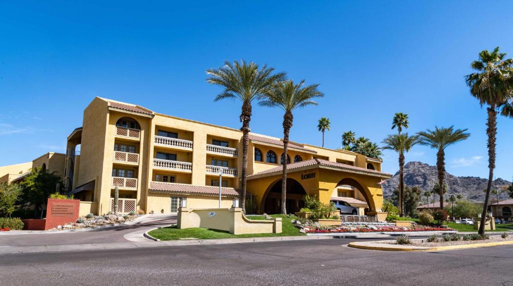Pointe Hilton Squaw Peak Resort