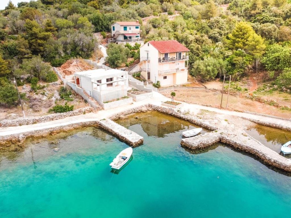 Seaside Apartments Rava