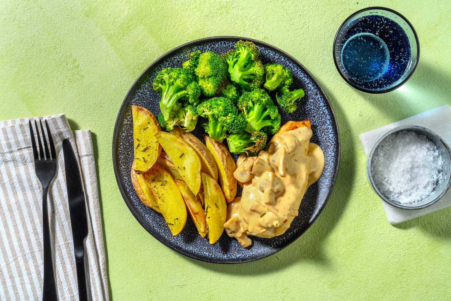 Patatas al horno con romero y mostaza