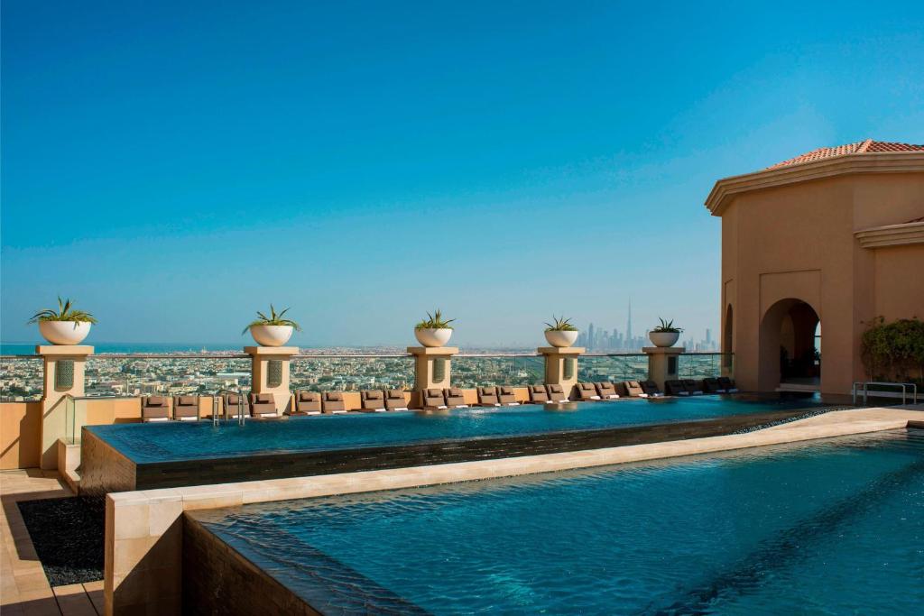 Sheraton Dubai Mall of the Emirates Hotel