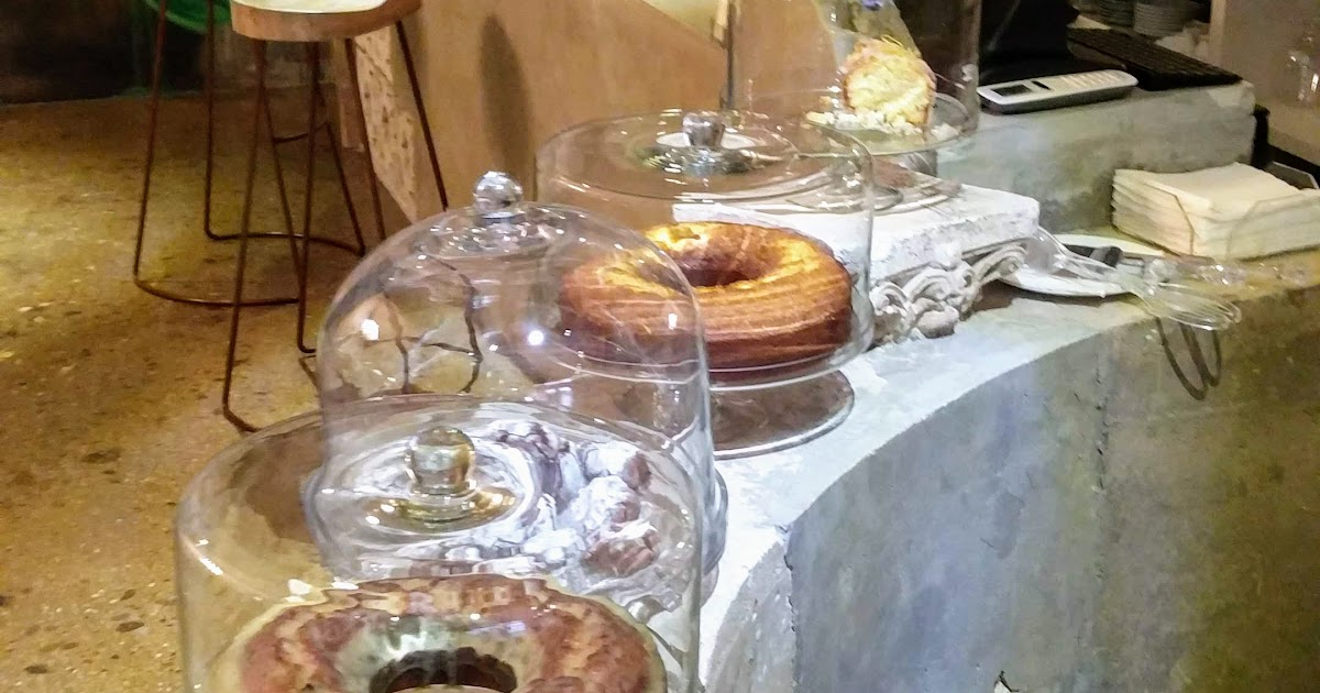 The Cake Lounge