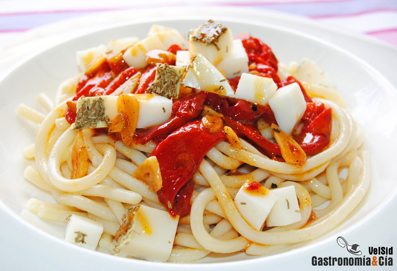 Receta vegetariana de Pimientos del piquillo rellenos de queso de cabra