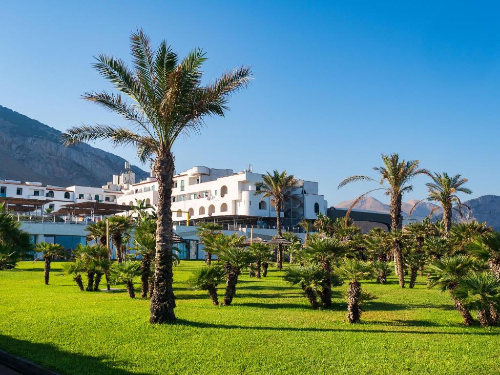 7. Sustainable Sands Resort