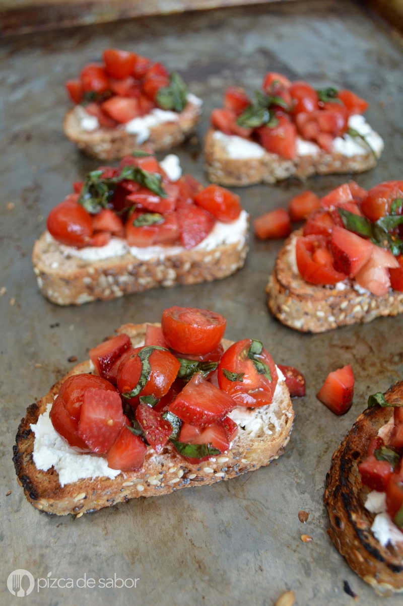 Bruschetta de queso de cabra