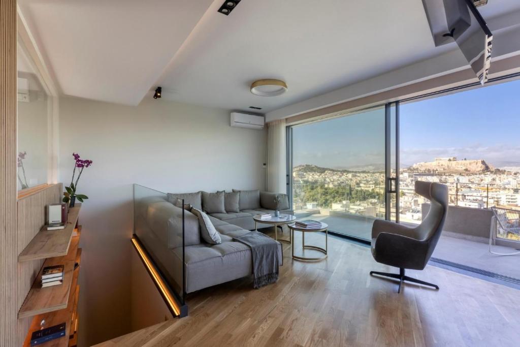 Elegant Penthouse Suite