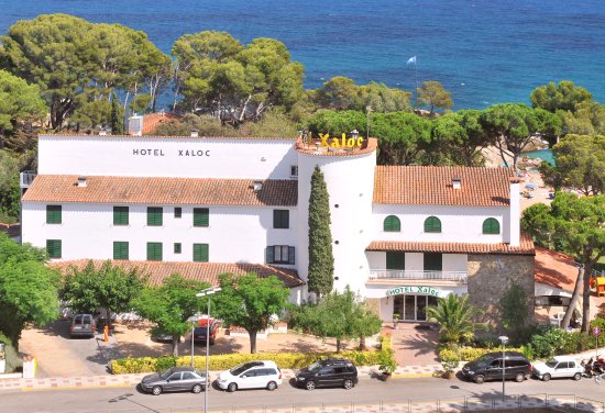 Aro Waves Hotel