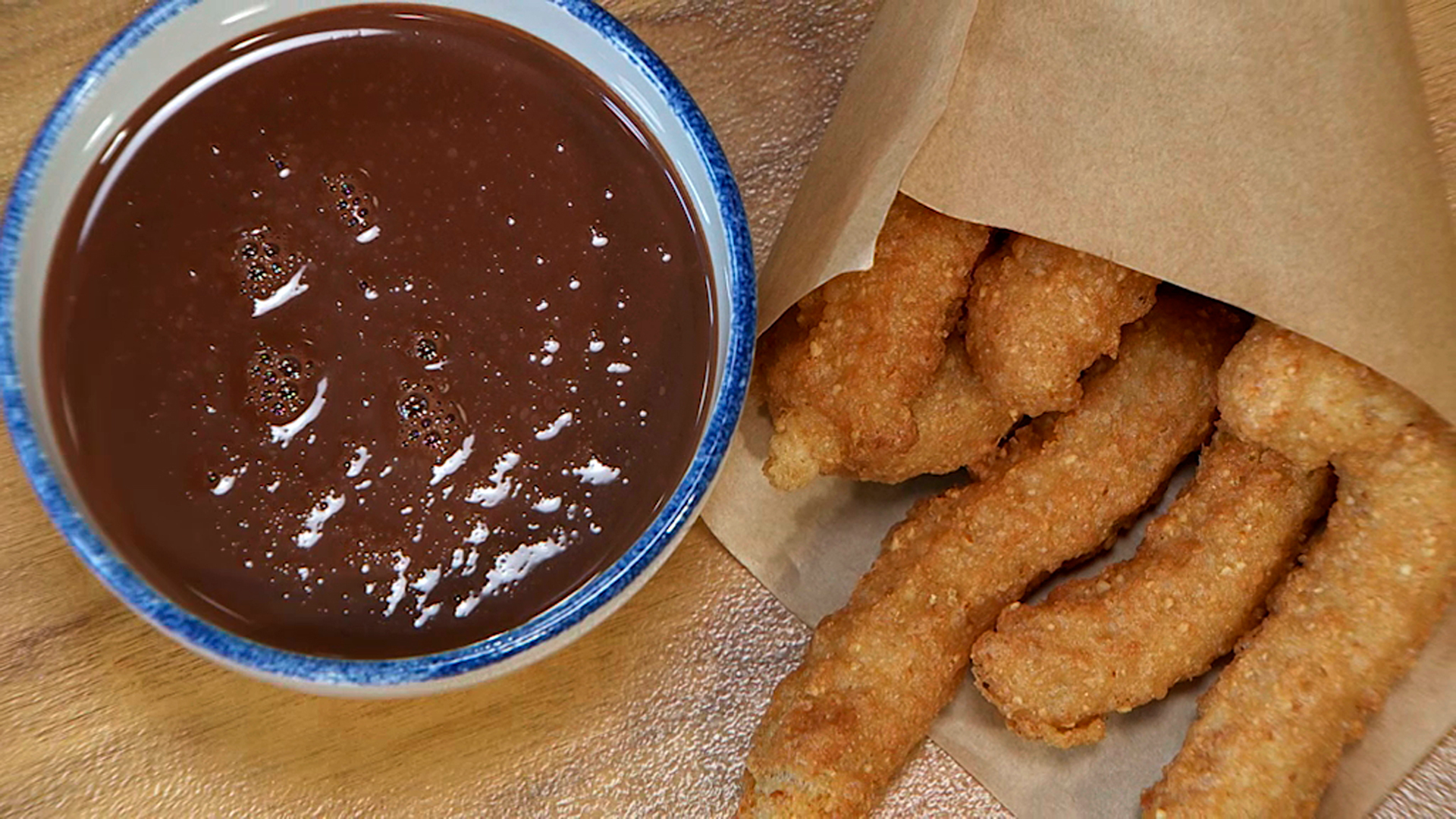Receta de Churros con Chocolate - Canal de Cocina Internacional