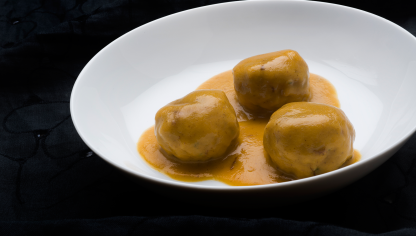 Albóndigas de carne con salsa de zanahoria