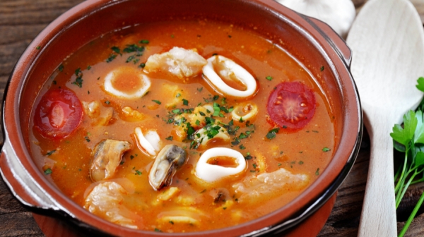 Sopa de mariscos estilo italiano