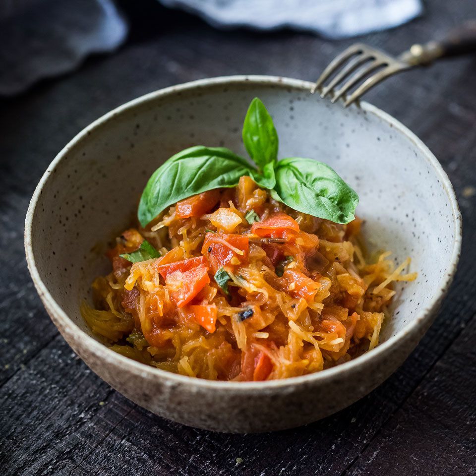 Spaghetti Squash with Tomato Sauce