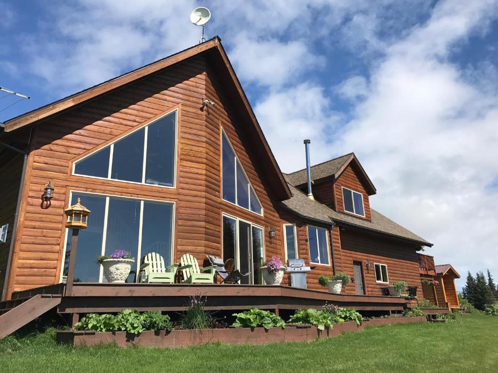 Cozy Cove Hotel