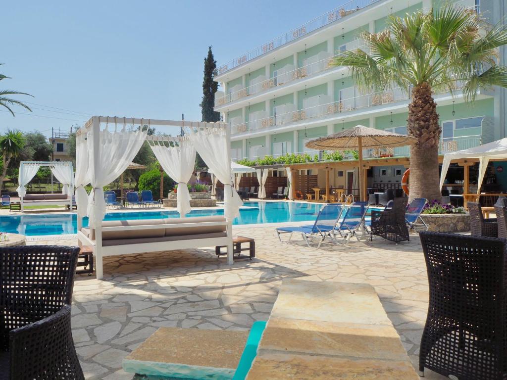 Paloma Hotel with Garden View