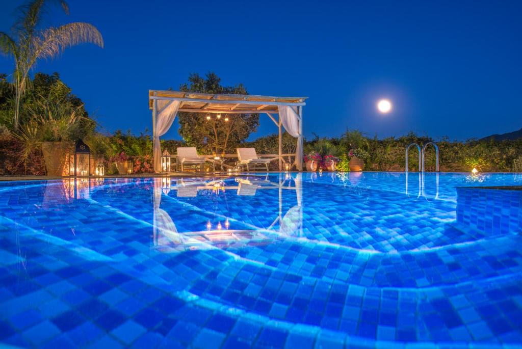 Secluded Retreat with Private Pool