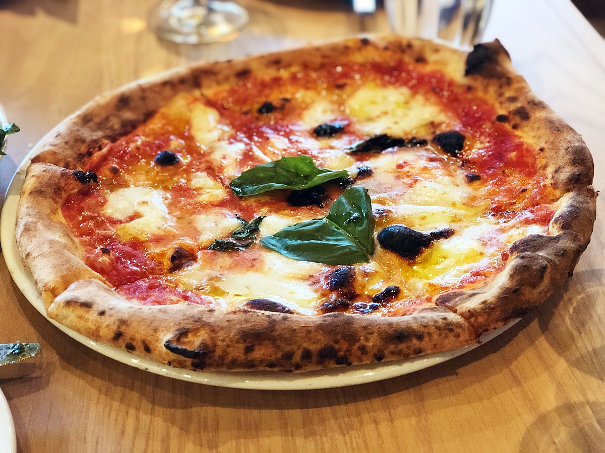 Pizza de Melanzane y Ricotta con masa de garbanzos