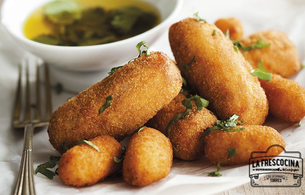 Croquetas de pollo con hierbas frescas