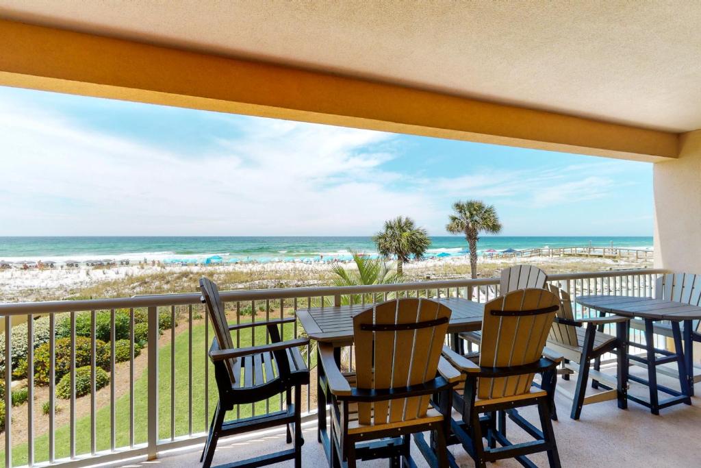 Club Azure Vacation Homes