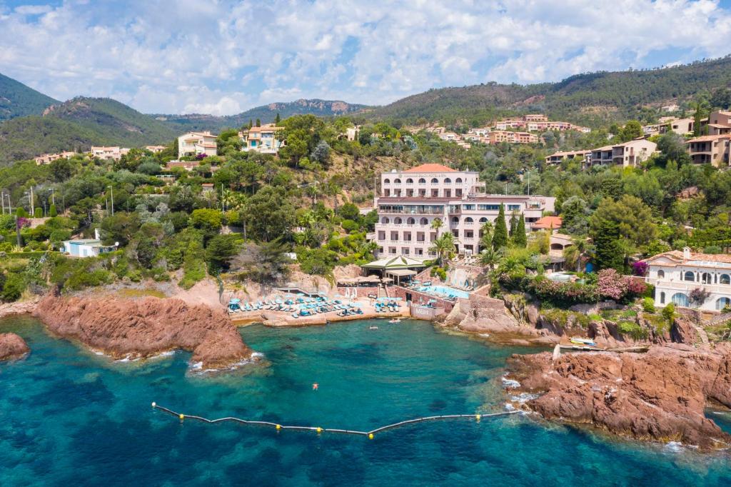 5. Beachfront Hotel & Spa