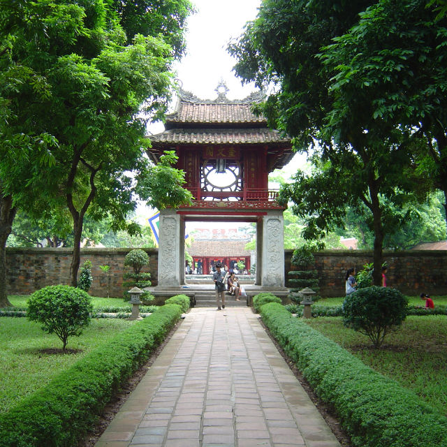 Explore the city on foot
