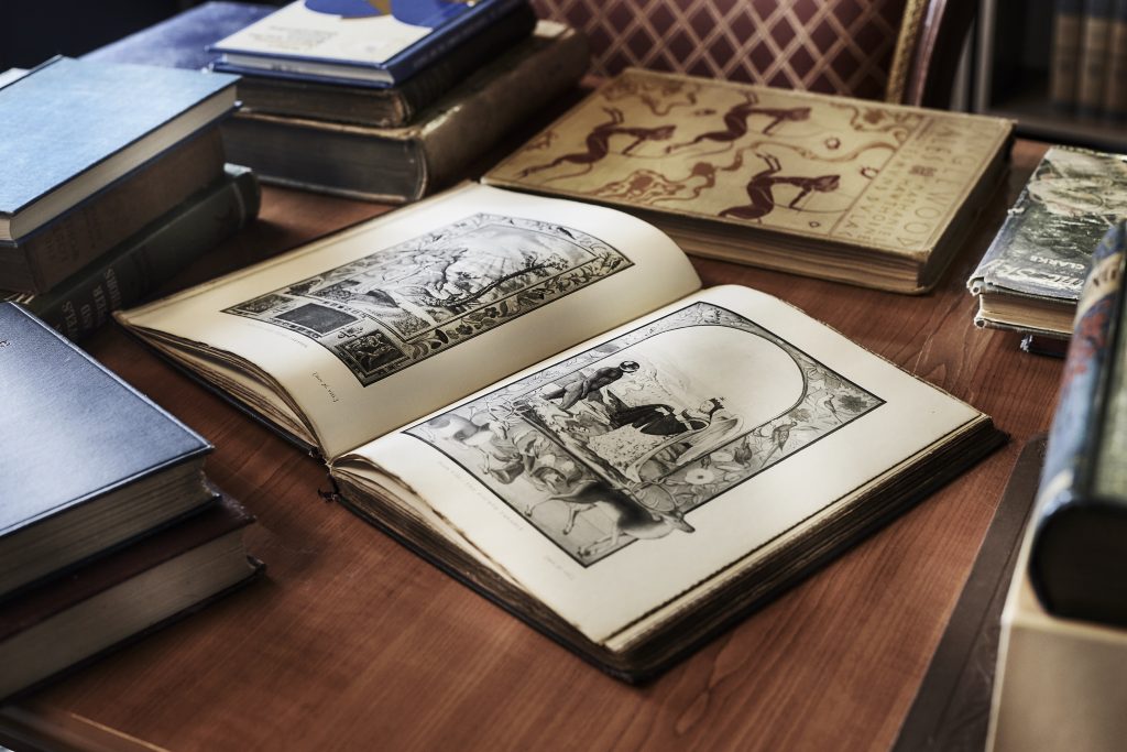 Gohd Books