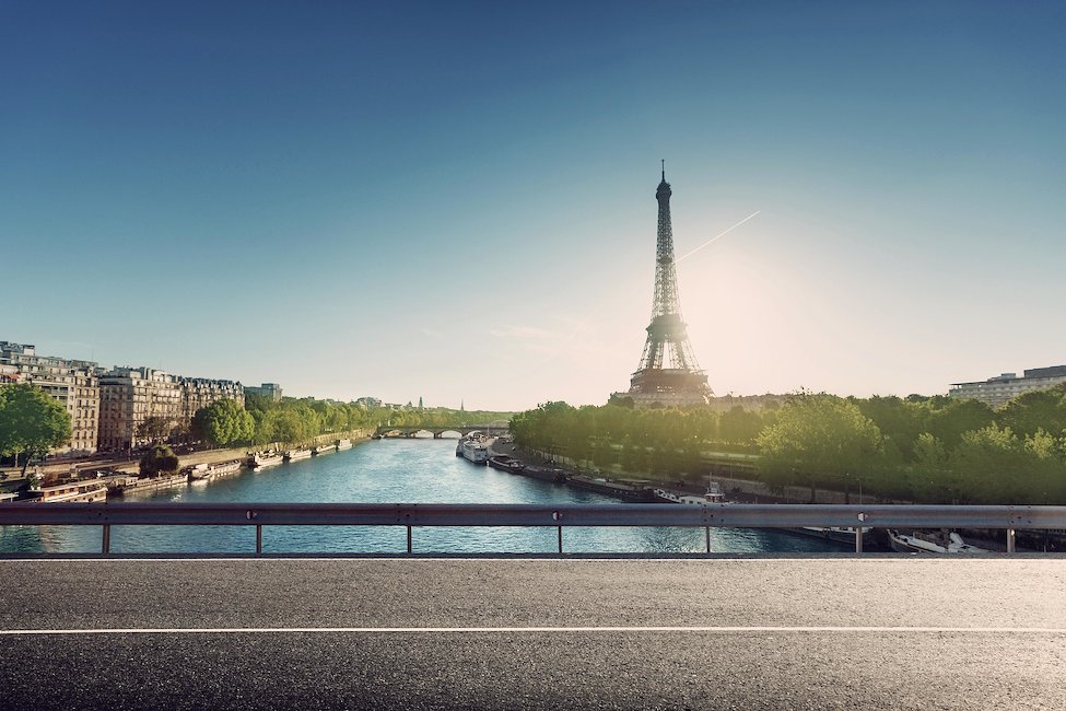 Casa con piscina en las afueras de París