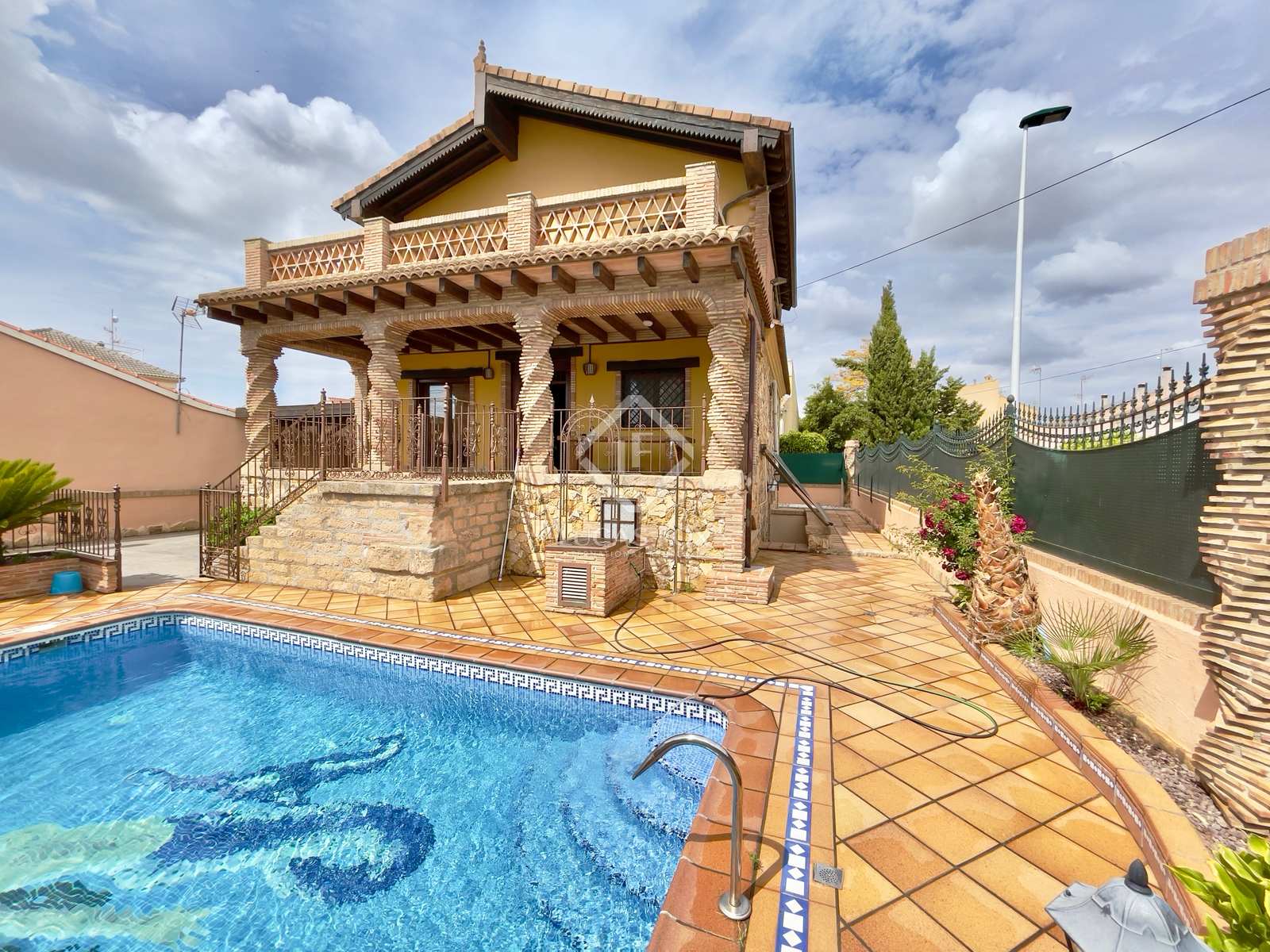Rustic Villa with Traditional Charm