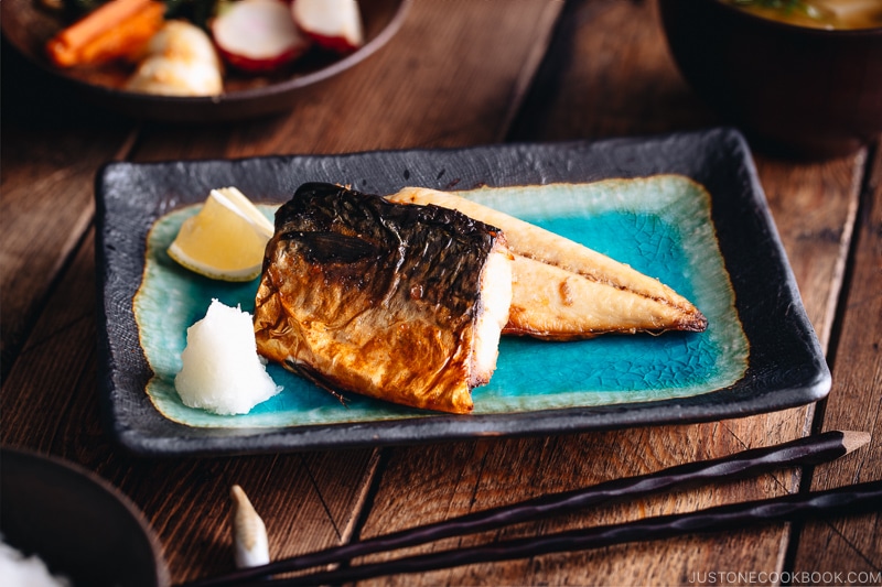 Saba Shioyaki (Salt-Grilled Mackerel)