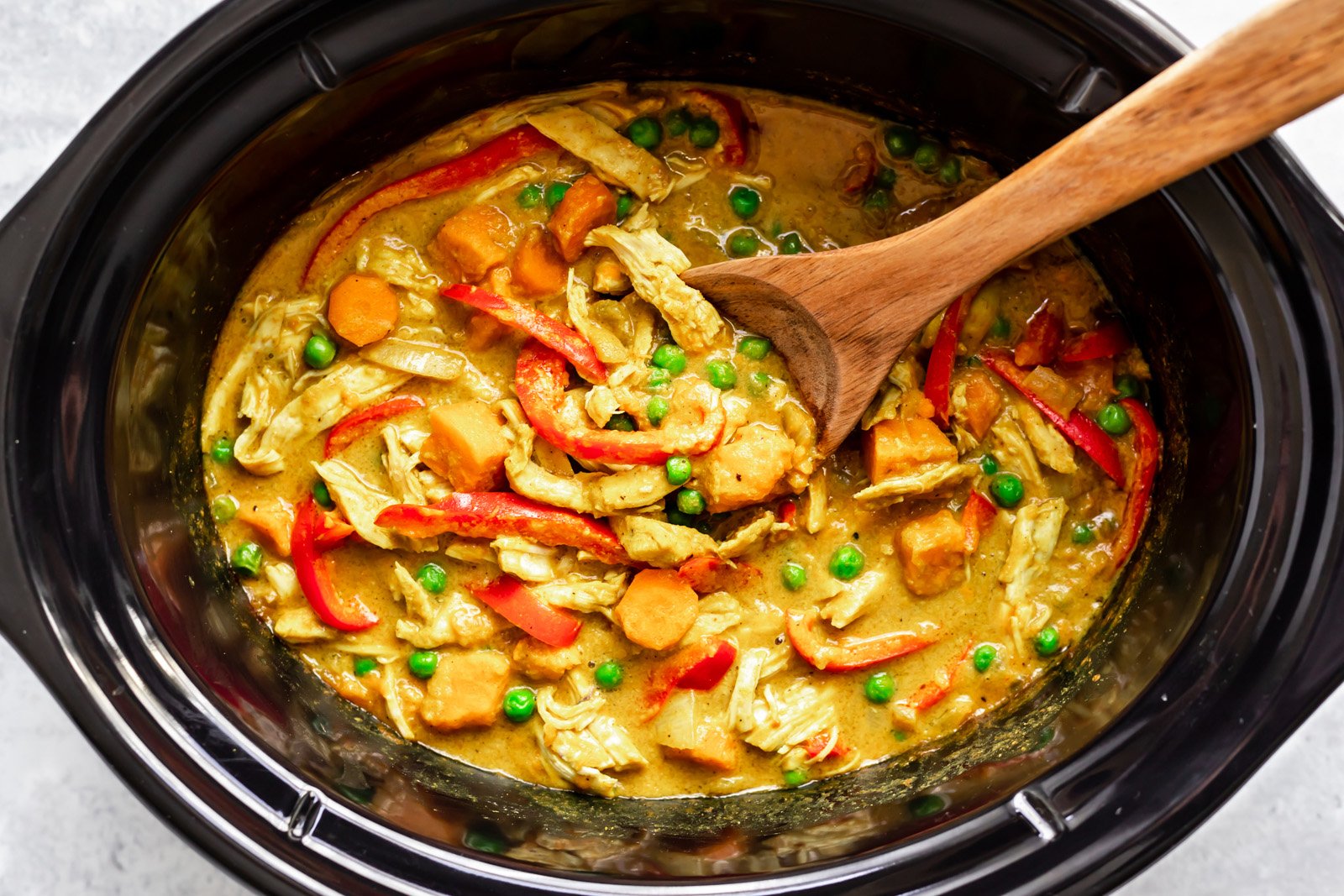 Slow Cooker Chicken and Vegetable Curry
