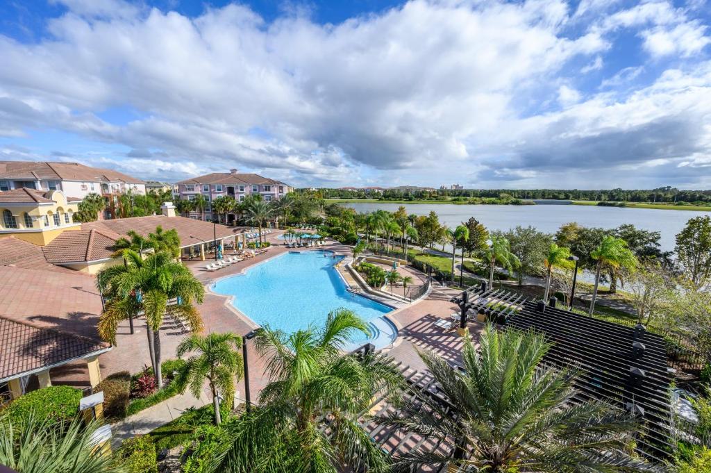 Vista Cay Resort by Millenium