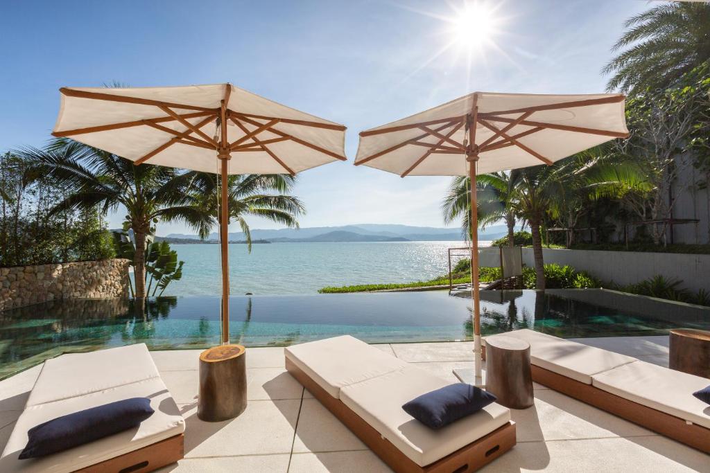 Luxury Beach Villa