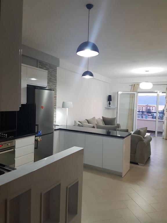 Modern Apartment with Sea Views