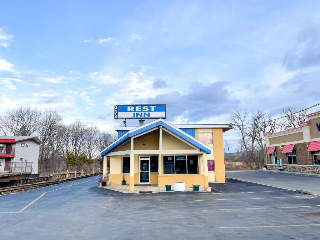 Selena's Rest Inn